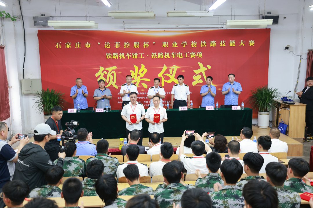 公开信息按发布时间滚动