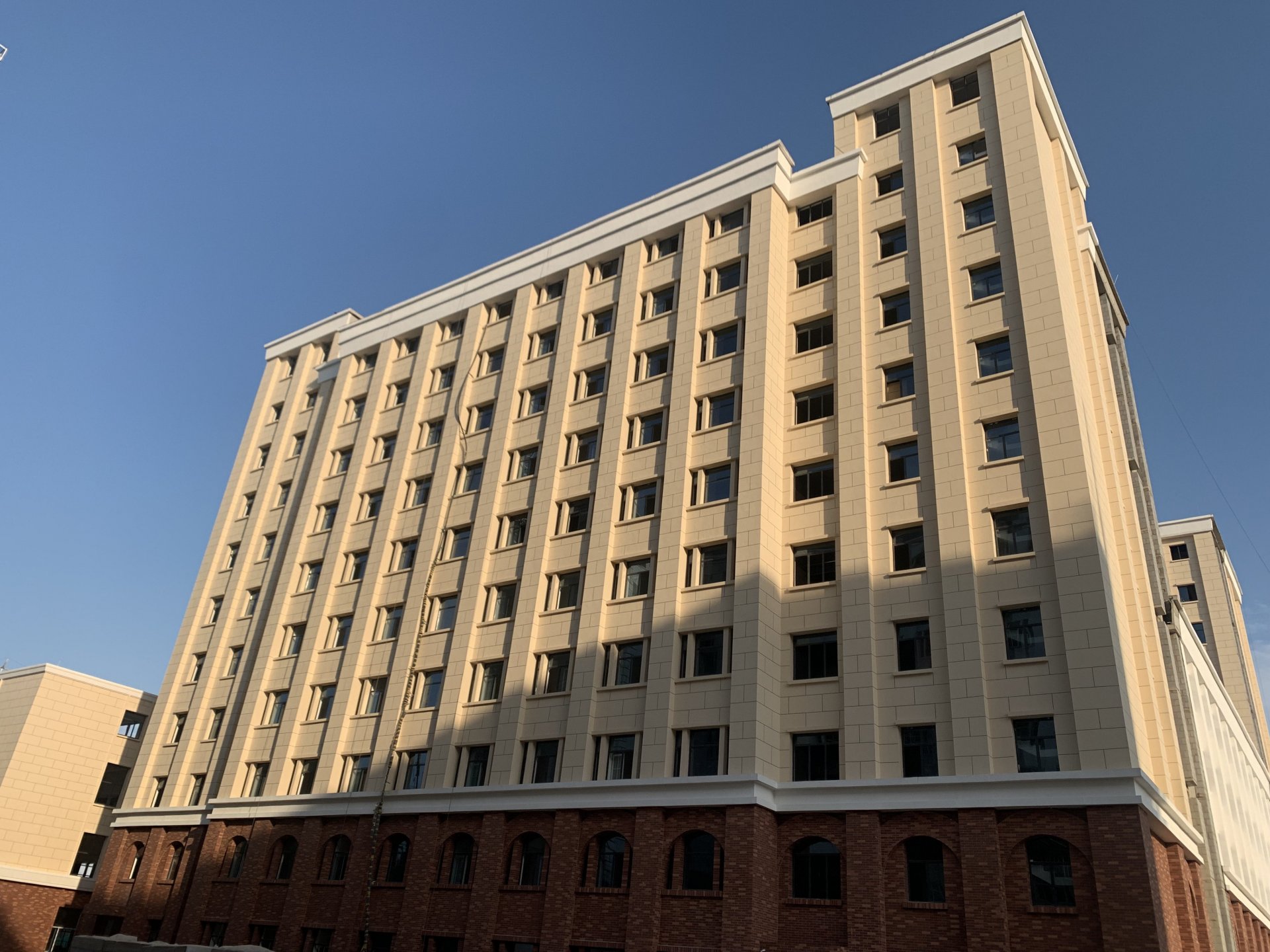 也预示着新校区建设进入到了冲刺阶段