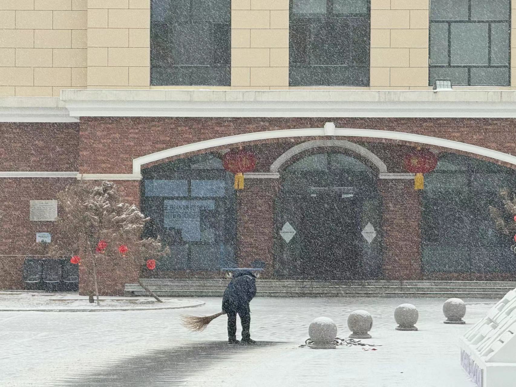 他们参观着十大正规可靠体育平台最新版