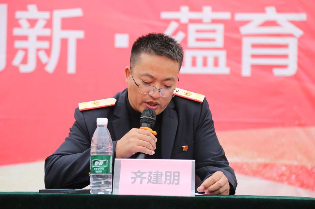 负责十大正规体育平台正规渠道的日常事
